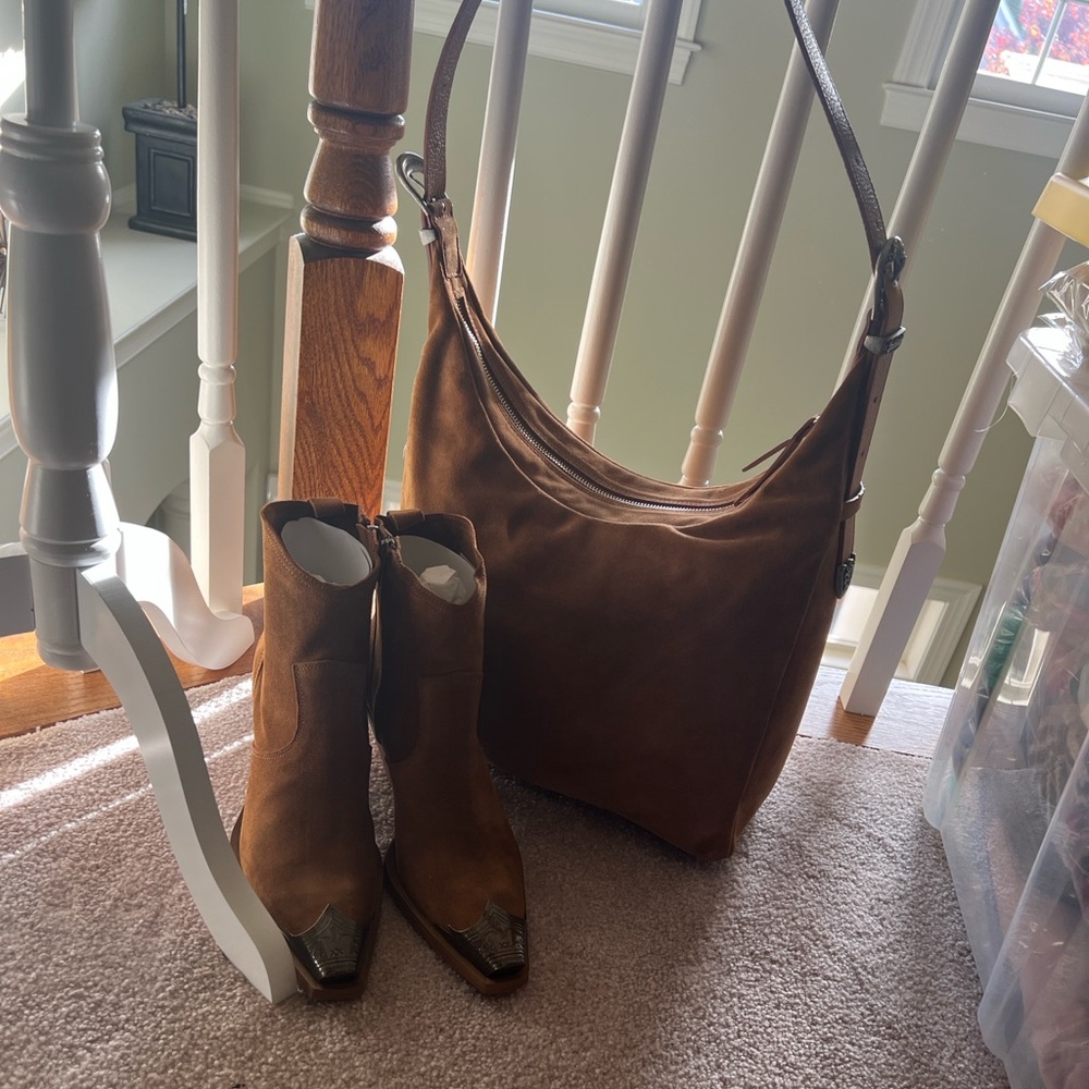 Sundance Camel Suede Ankle Booties with bronze tip. NWOB, Size 9 - Picture 11 of 11